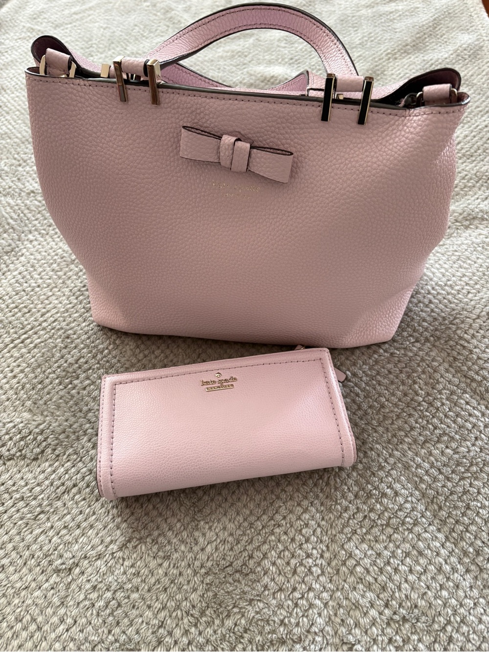 Kate Spade Light Pink Pebbled Leather Bag with Matching Wallet